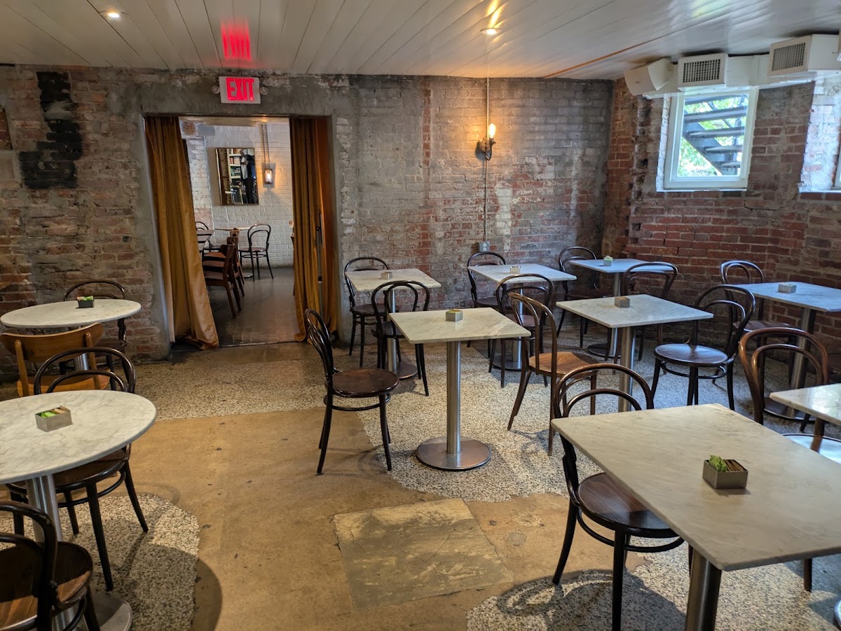 Emissary DC — café photo 5
