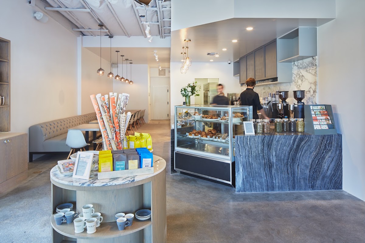 Caffe Luxxe Brentwood — café photo 1