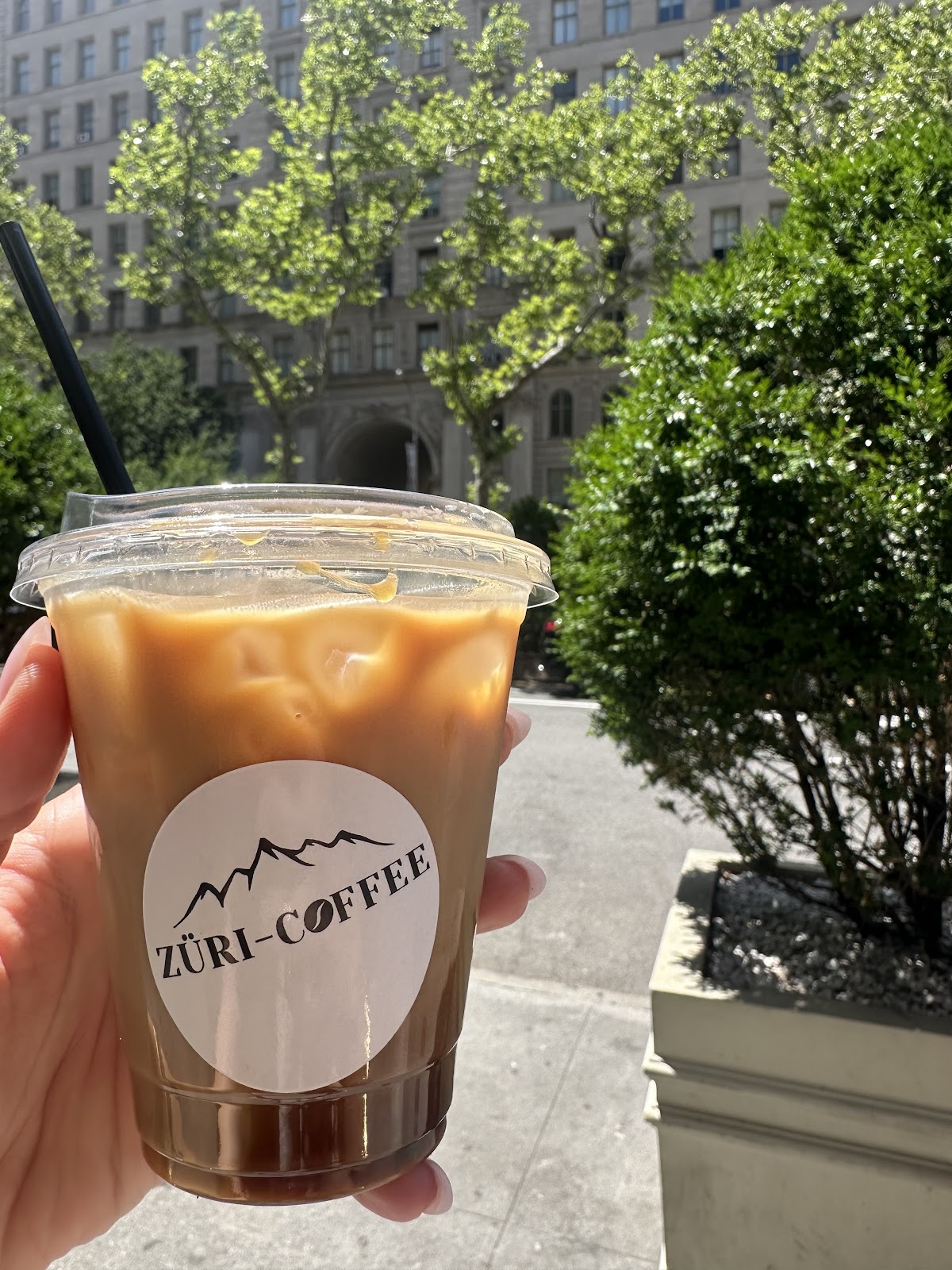 Züri Coffee Broadway — café photo 2