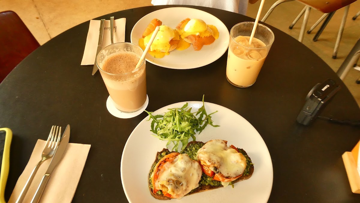Federal Café Plaza de las Comendadoras — café photo 3