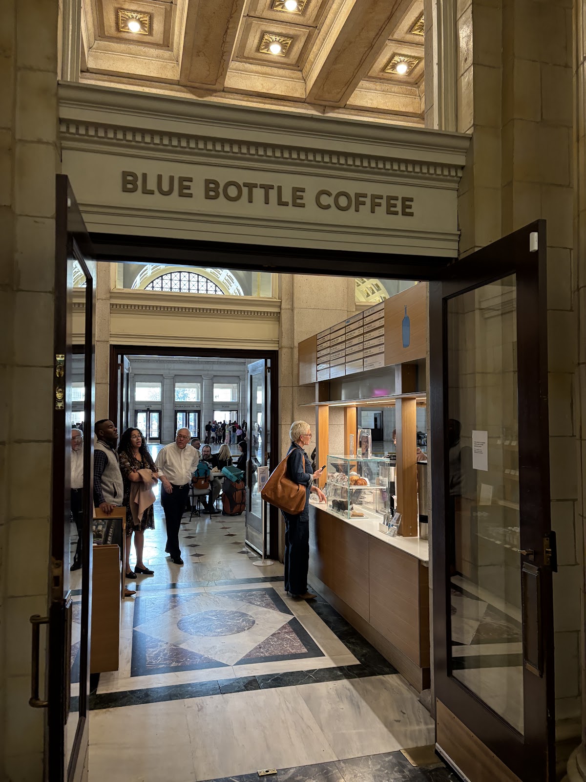 Blue Bottle Coffee Washington — café photo 3