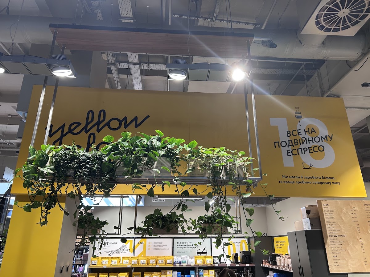 Yellow Place — café photo 2