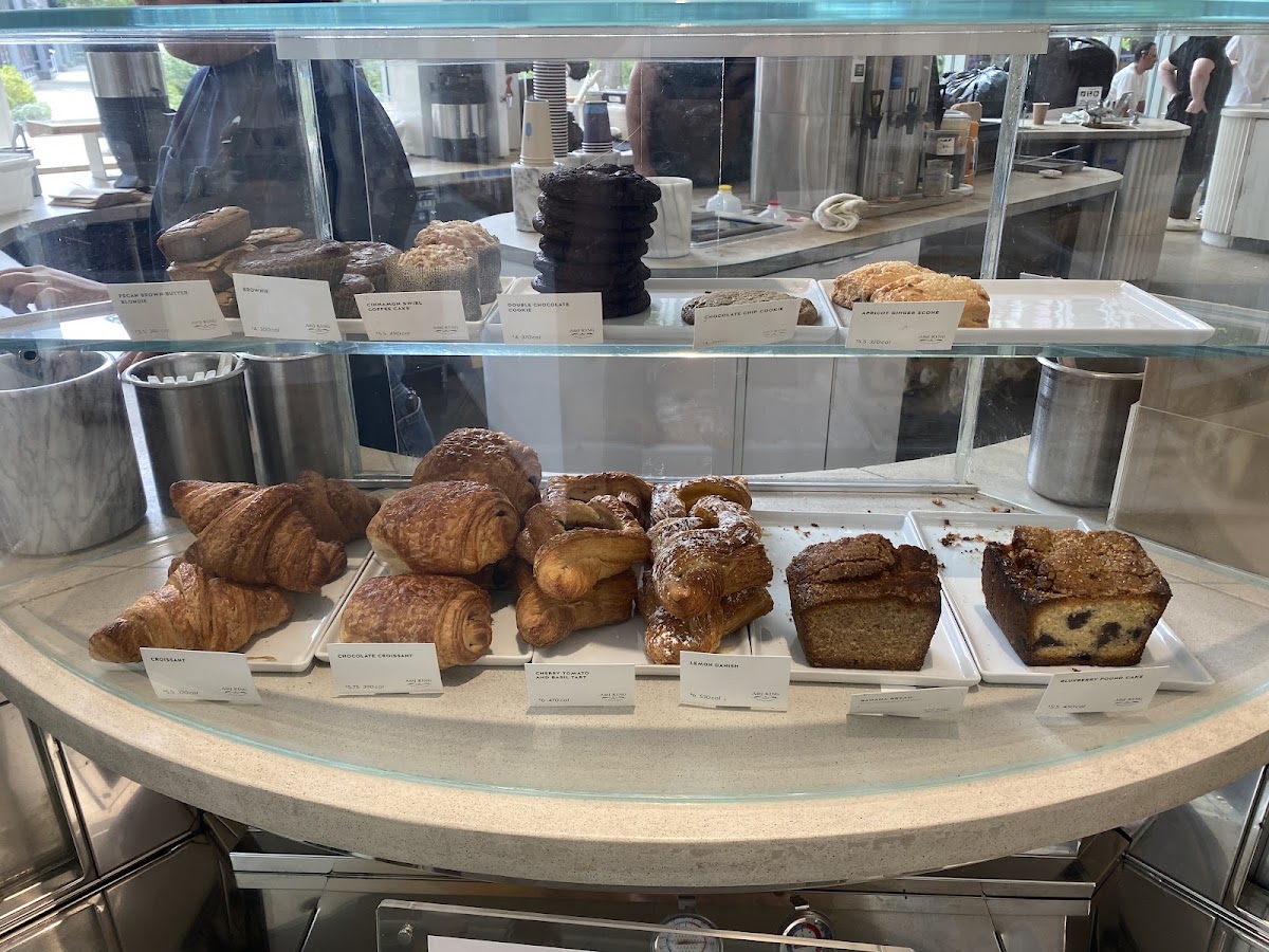 Blue Bottle Coffee MA 02199 — café photo 2