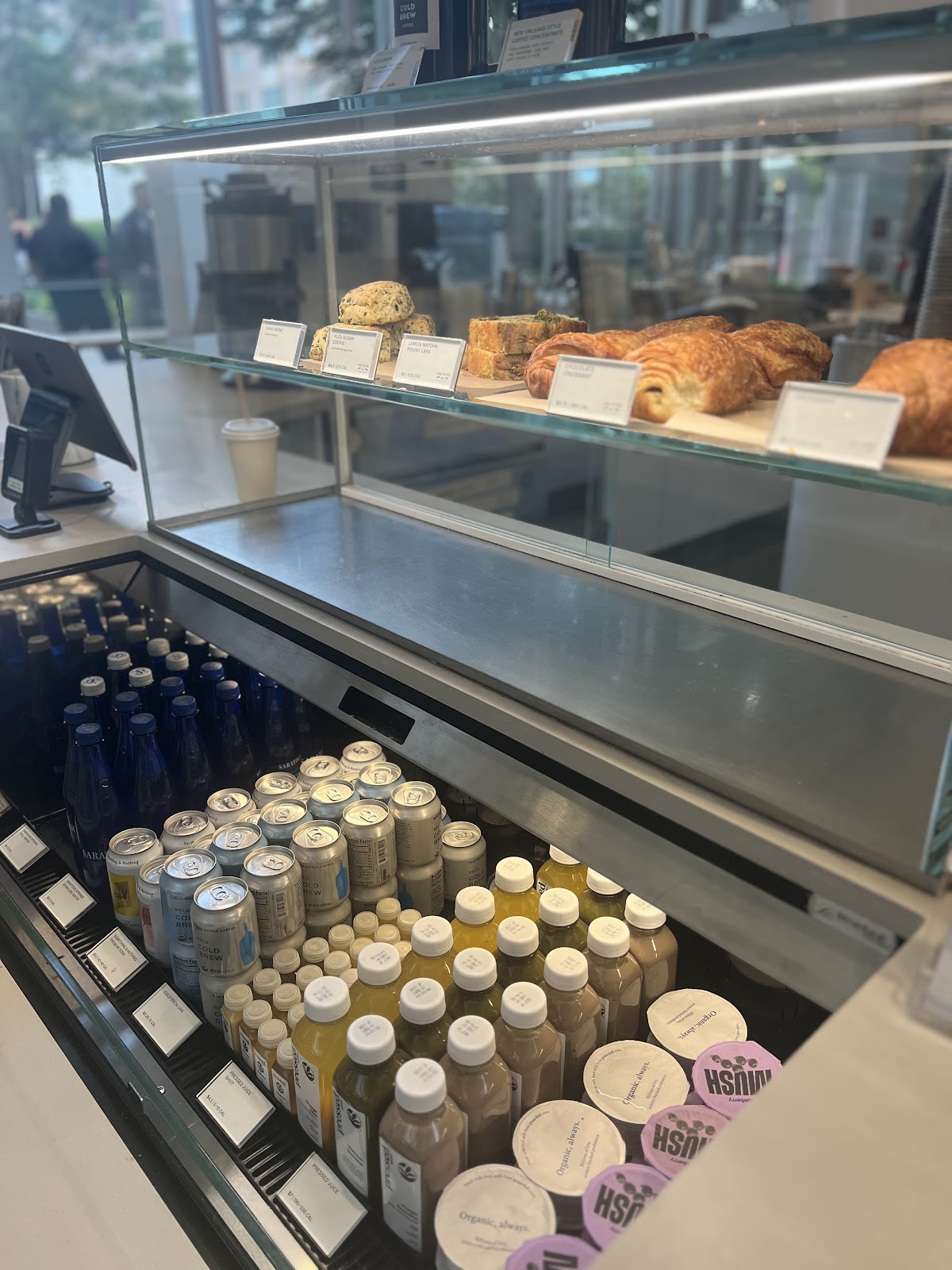 Blue Bottle Coffee MA 02199 — café photo 5