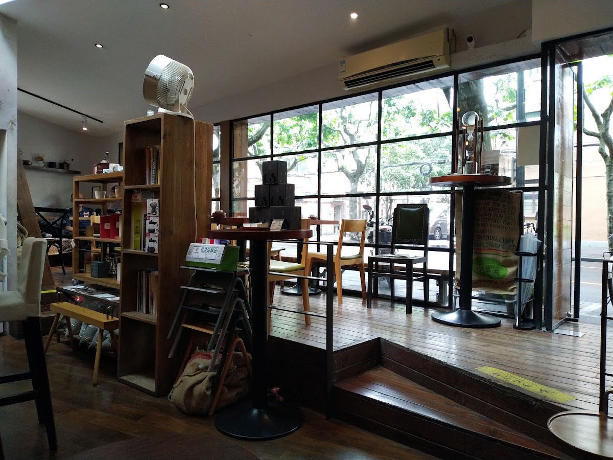 Roaster Family Shanghai — café photo 5