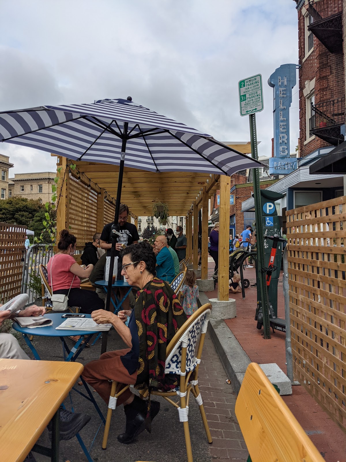 Elle DC — café photo 1