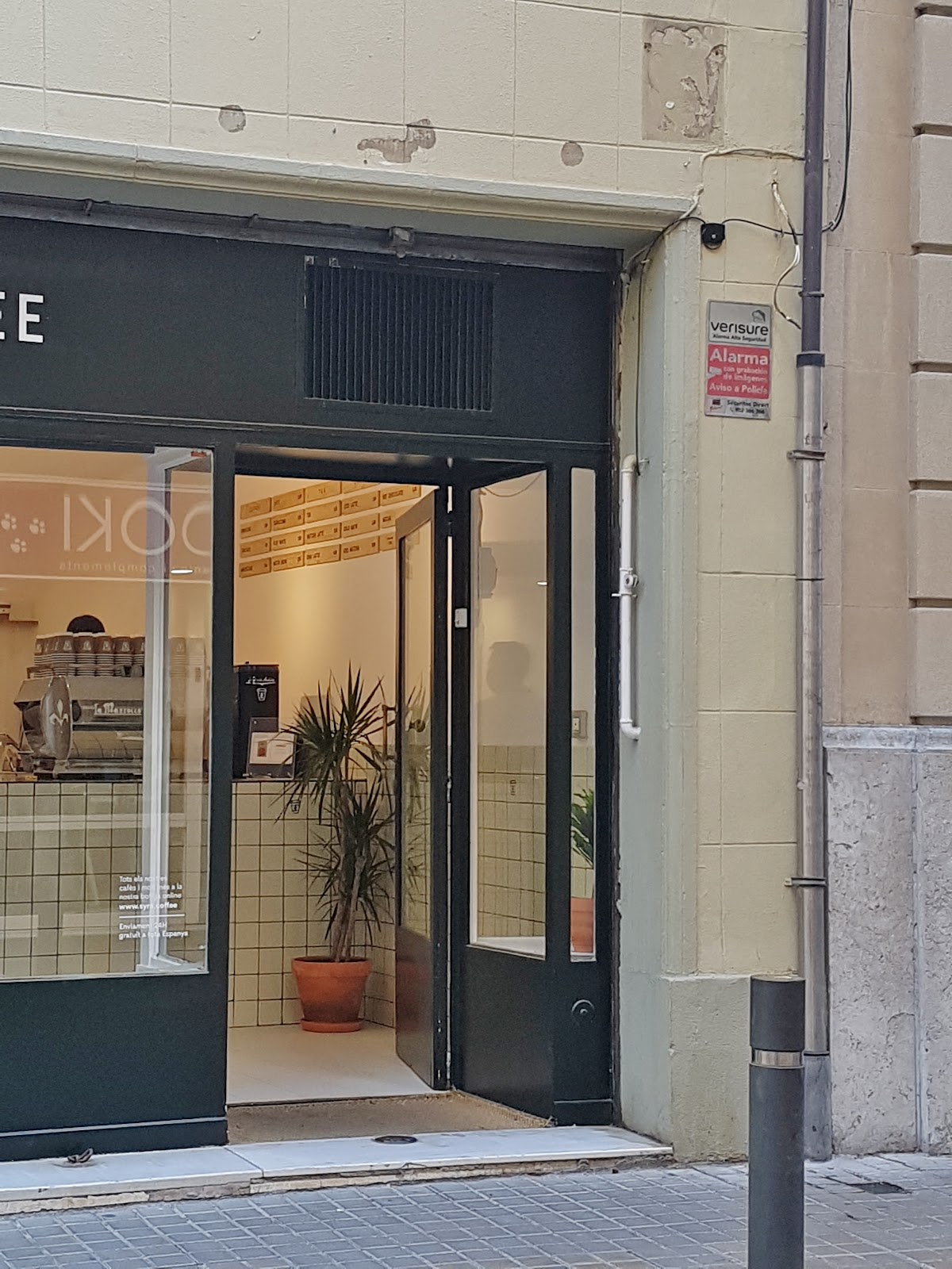 Syra Coffee Maria Cubi — café photo 1