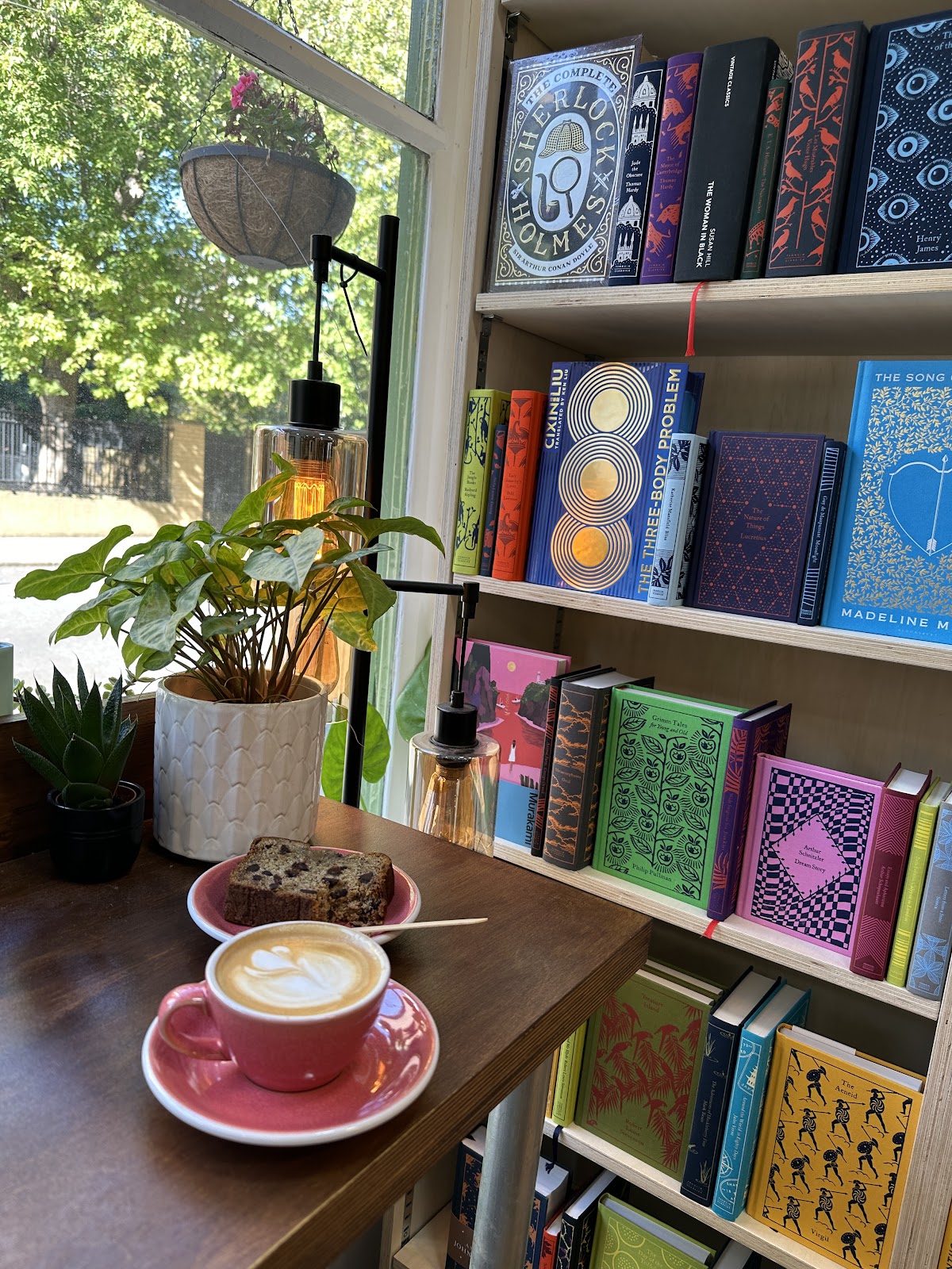 Clerkenwells, Coffee & Book Shop — café photo 5