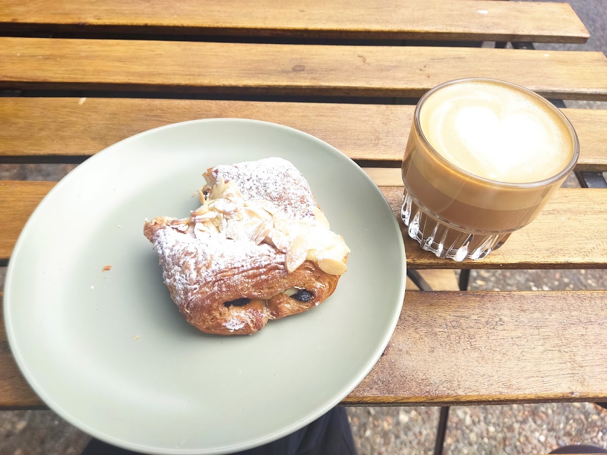 Ruttle & Rowe — café photo 4