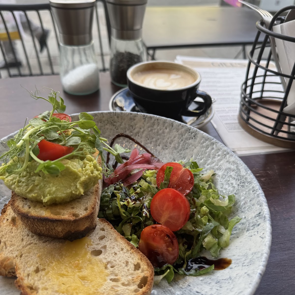 Gill's — café photo 3