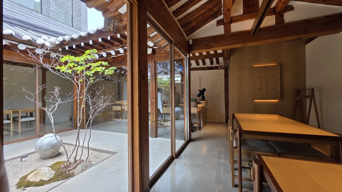 Blue Bottle Coffee Jongno District — café photo 6