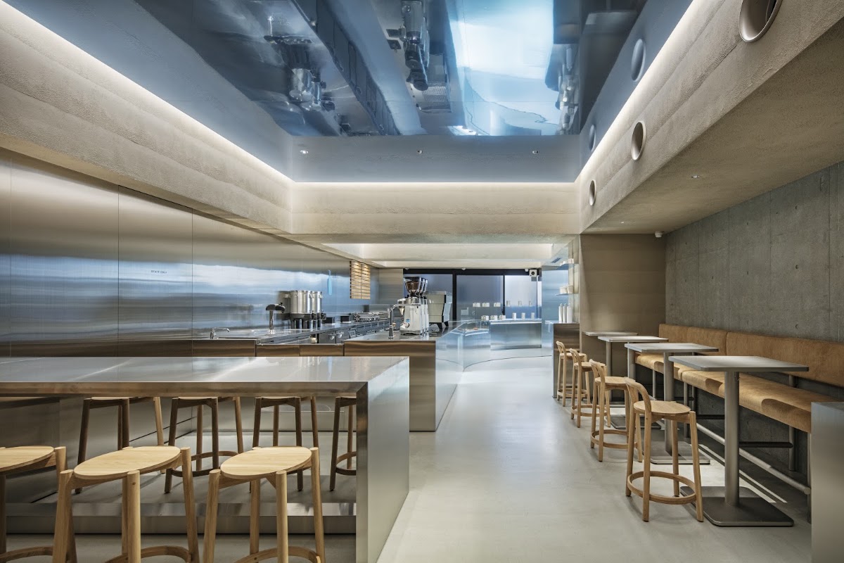 Blue Bottle Coffee 東京都渋谷区神宮前六丁目15号17号 — café photo 1