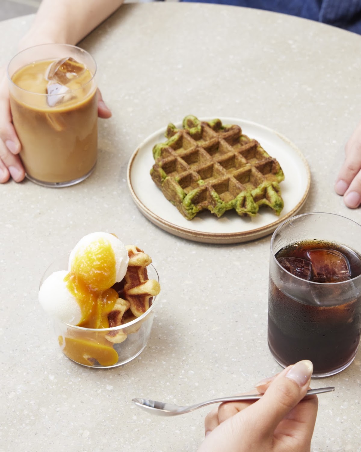 Blue Bottle Coffee 東京都渋谷区神宮前六丁目15号17号 — café photo 2