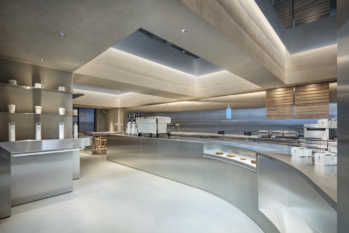 Blue Bottle Coffee 東京都渋谷区神宮前六丁目15号17号 — café photo 3