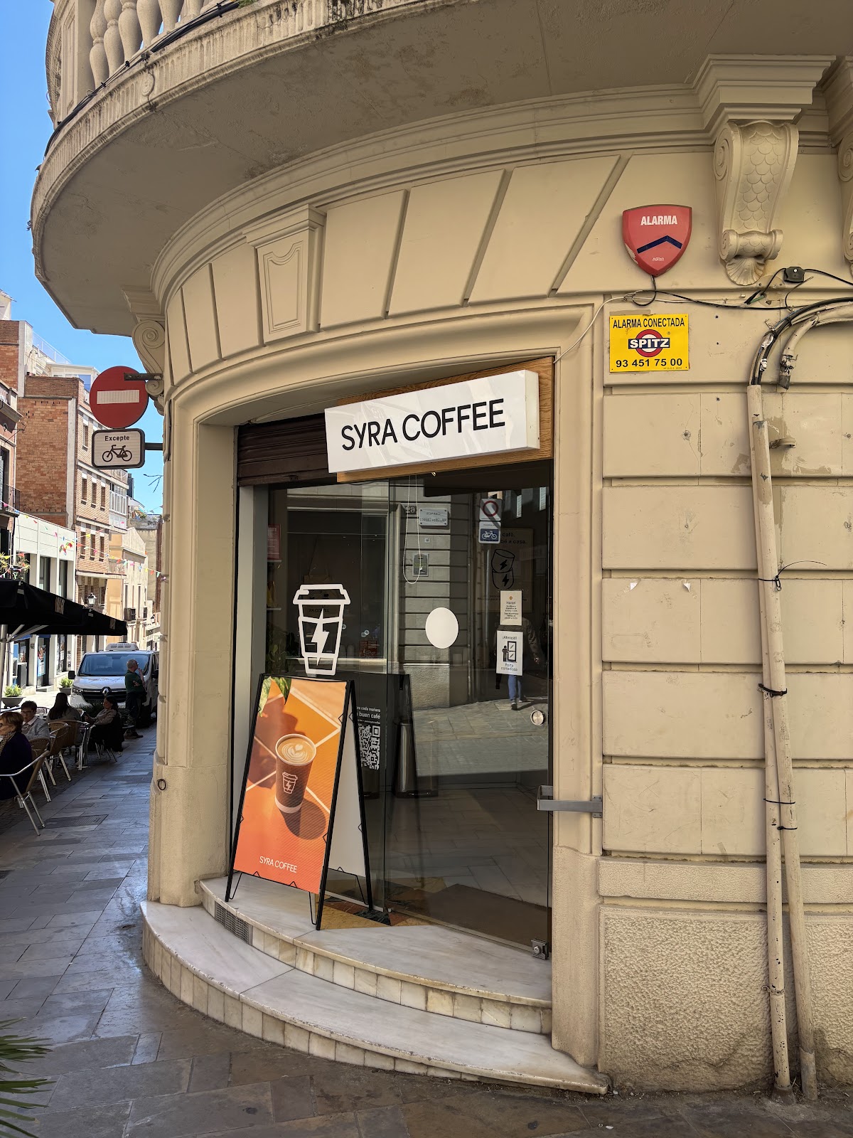 Syra Coffee Sarria — café photo 1
