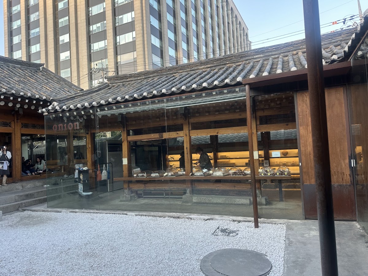 Cafe Onion Anguk — café photo 6