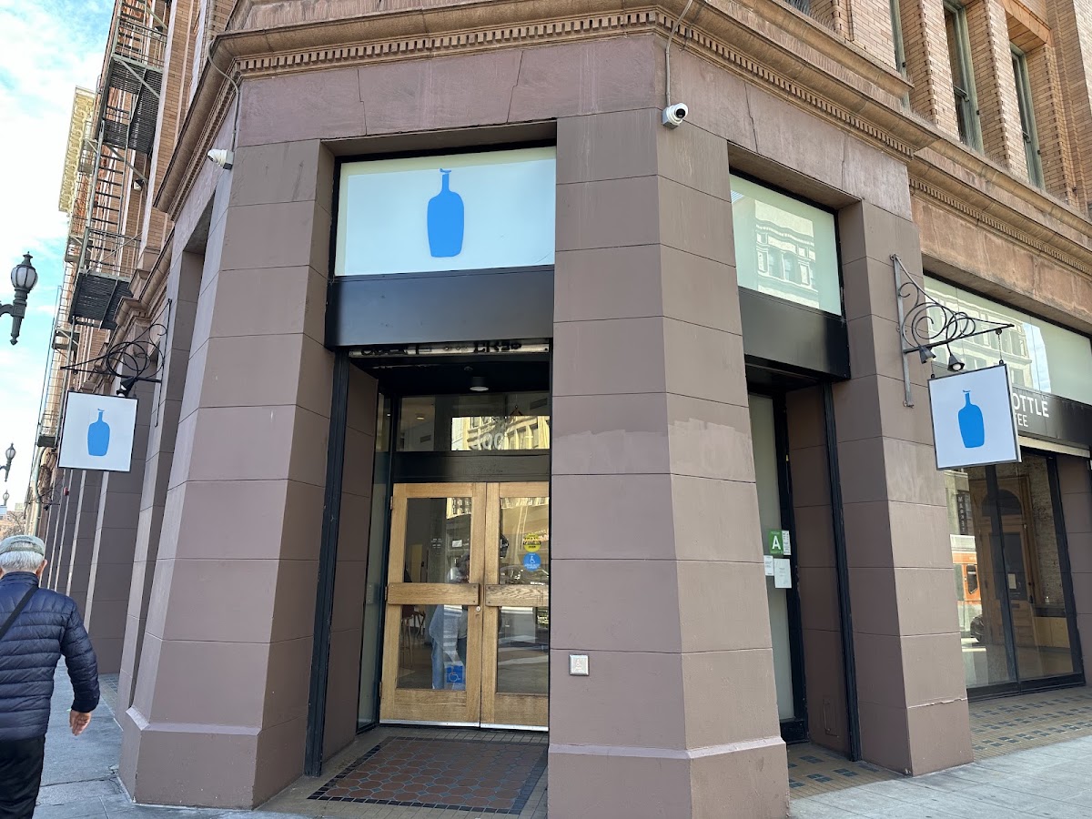 Blue Bottle Coffee CA 90013 — café photo 4