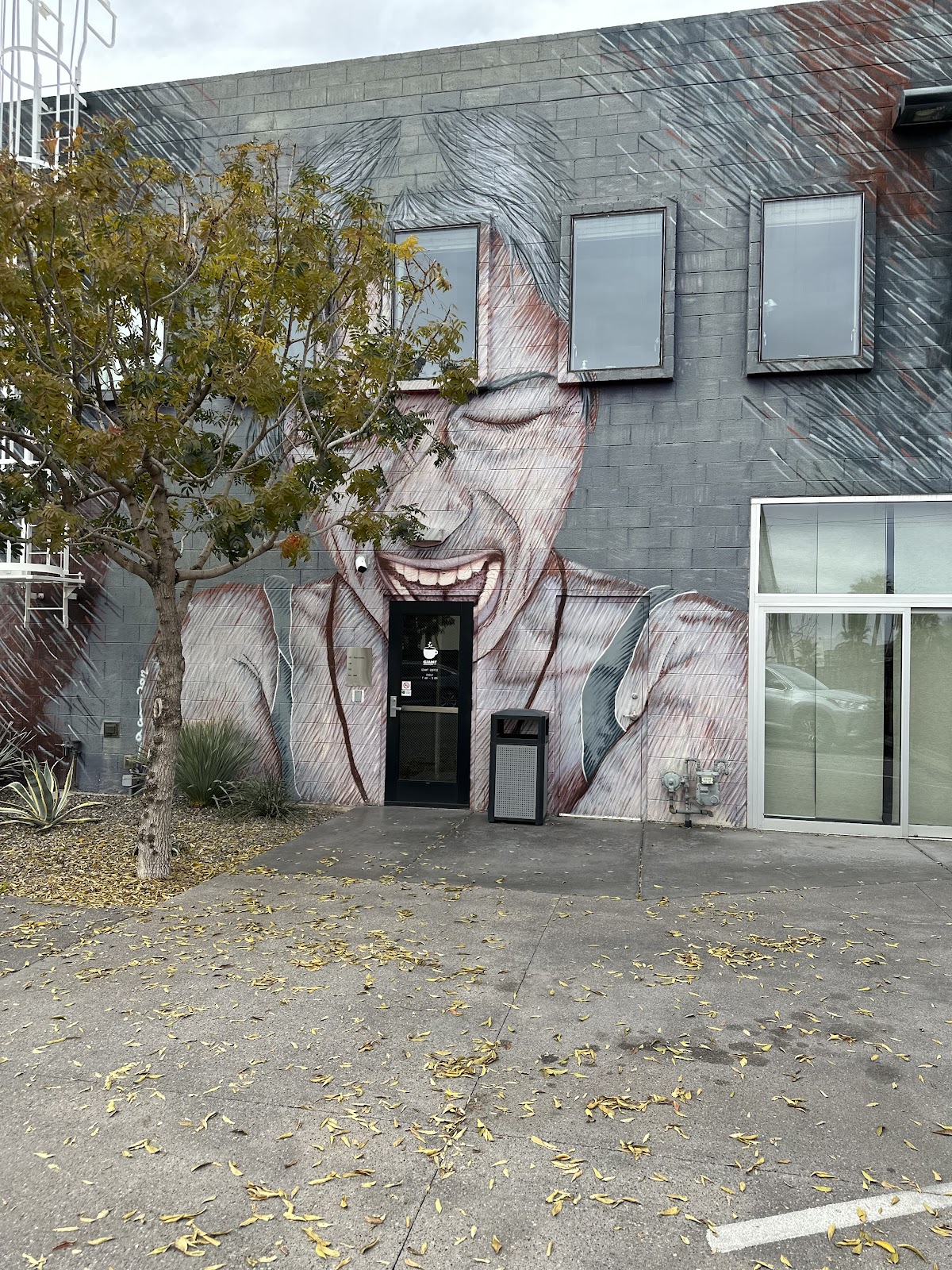 Giant Coffee — café photo 5