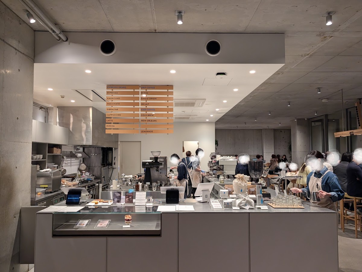 Blue Bottle Coffee Minato City — café photo 6