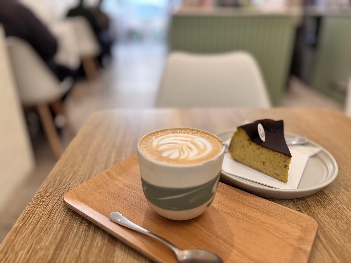 Snoozzze Coffee — café photo 6