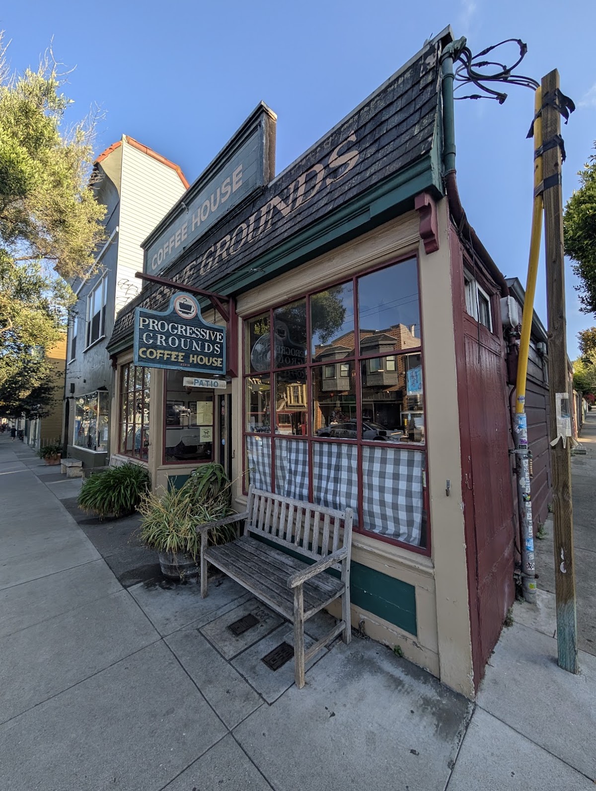 Progressive Grounds — café photo 1