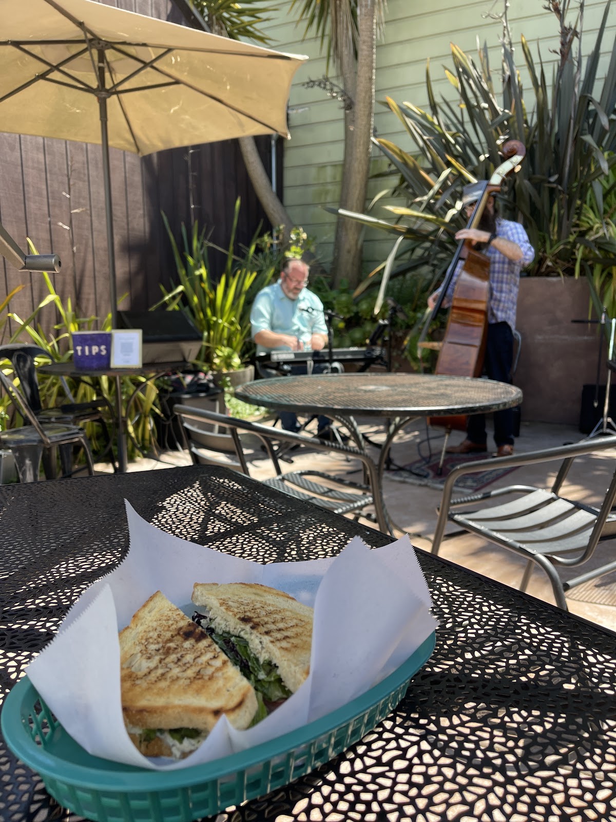 Progressive Grounds — café photo 2