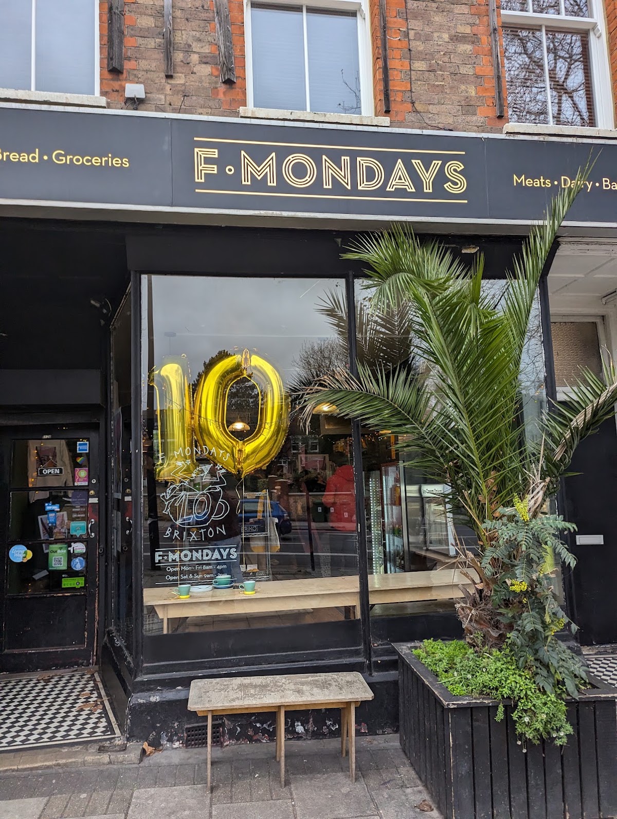 F. Mondays — café photo 4
