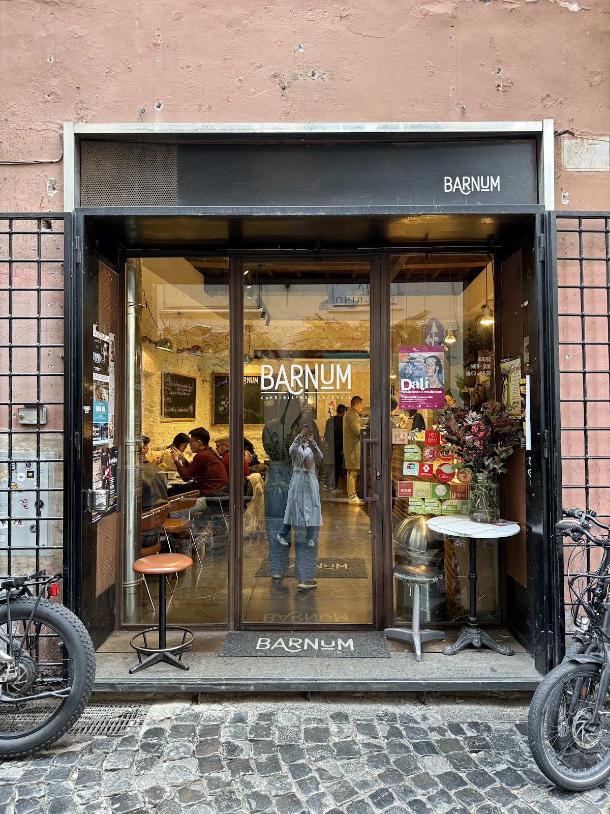 Barnum Cafe — café photo 1