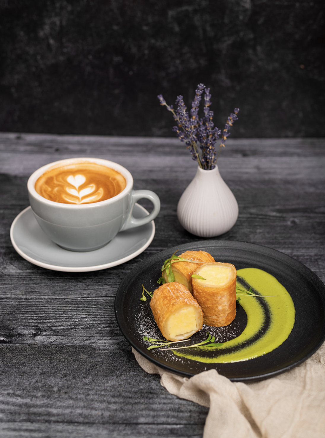 Weights + Measures — café photo 2