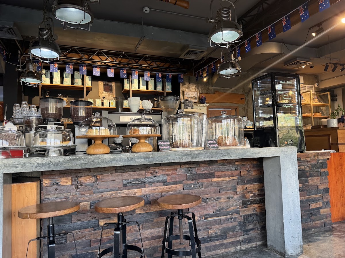 Stomping Grounds — café photo 2