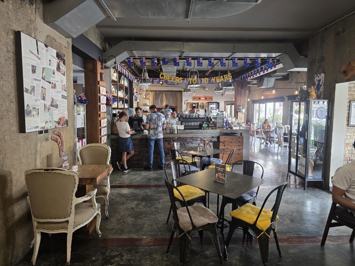 Stomping Grounds — café photo 5