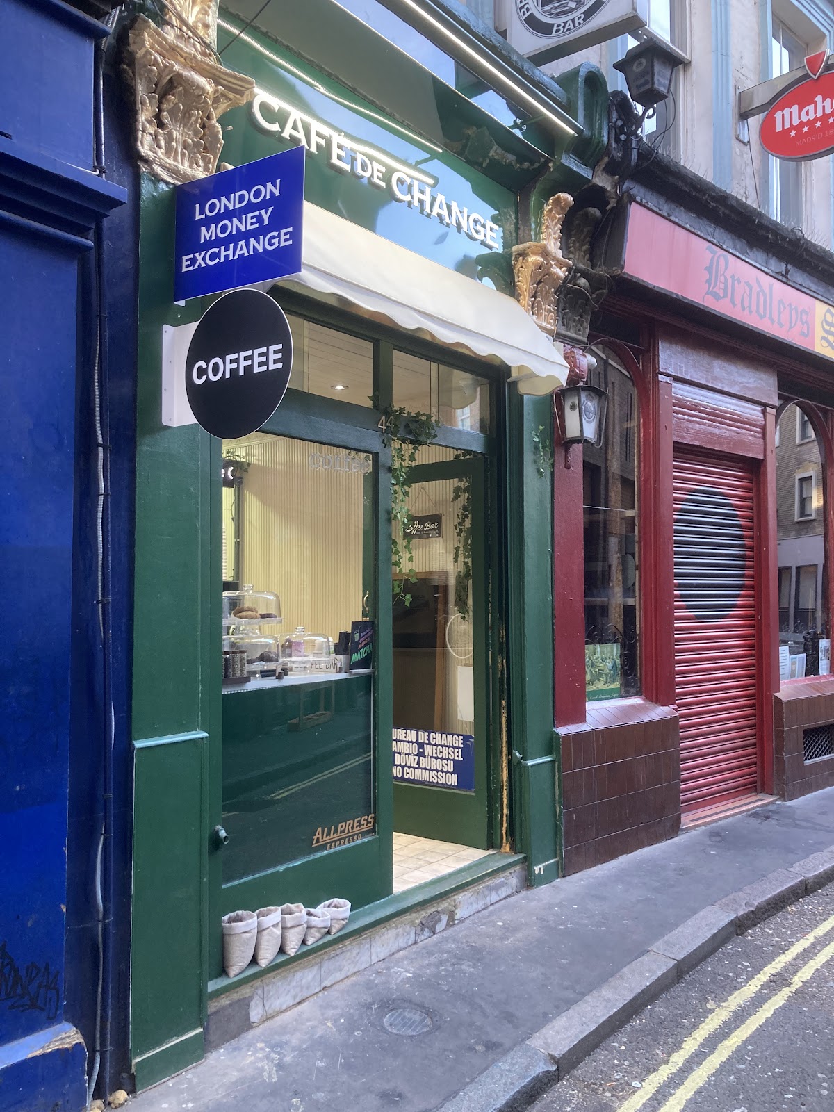 Cafe De Change Speciality Coffee — café photo 6