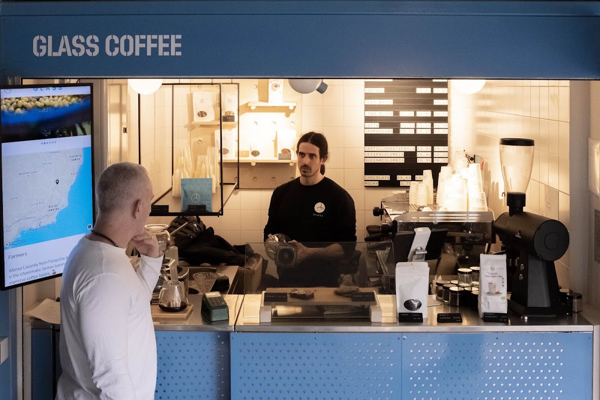 Glass Coffee — café photo 1