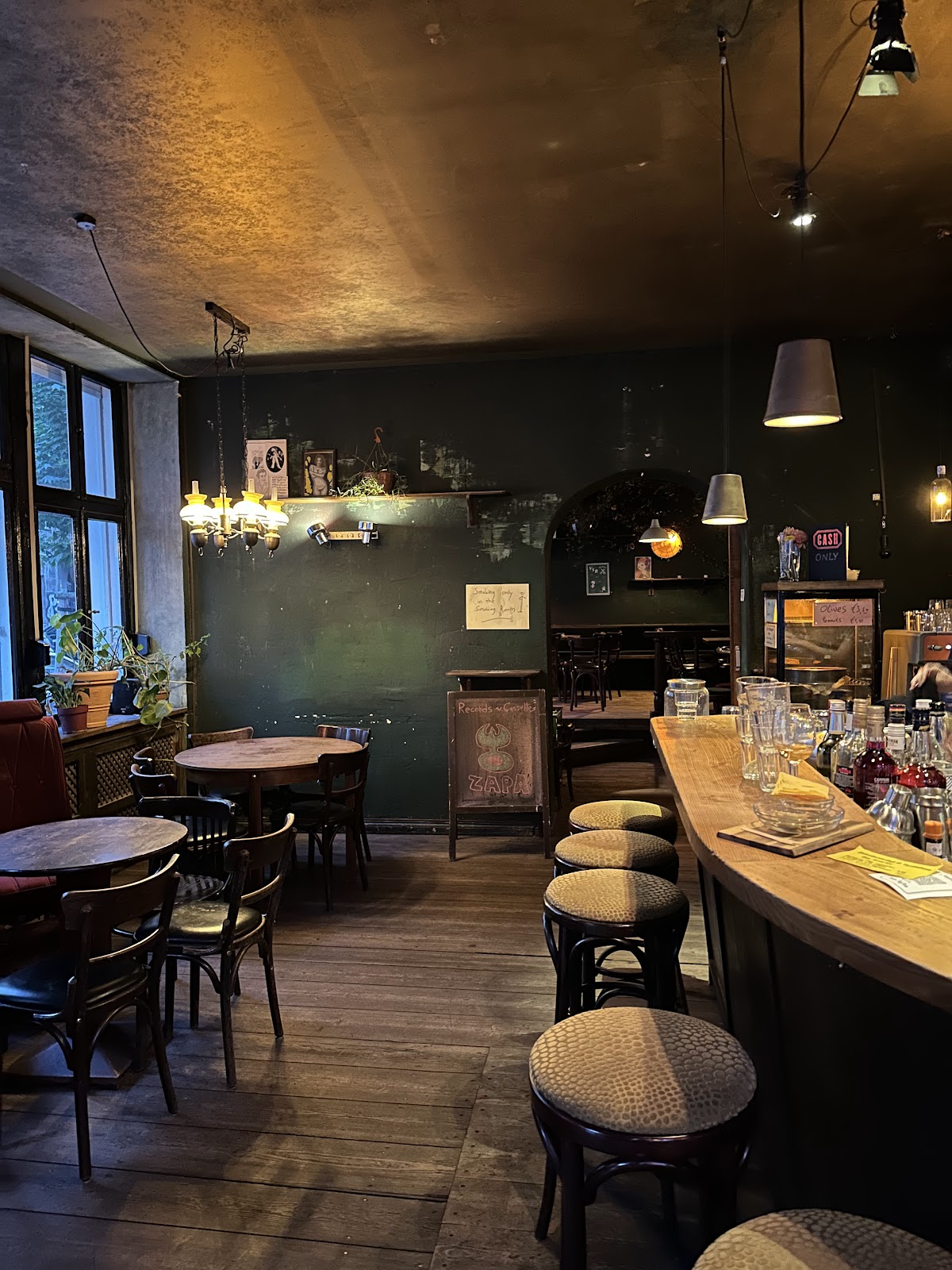 Oslo Kaffebar Neukolln — café photo 1