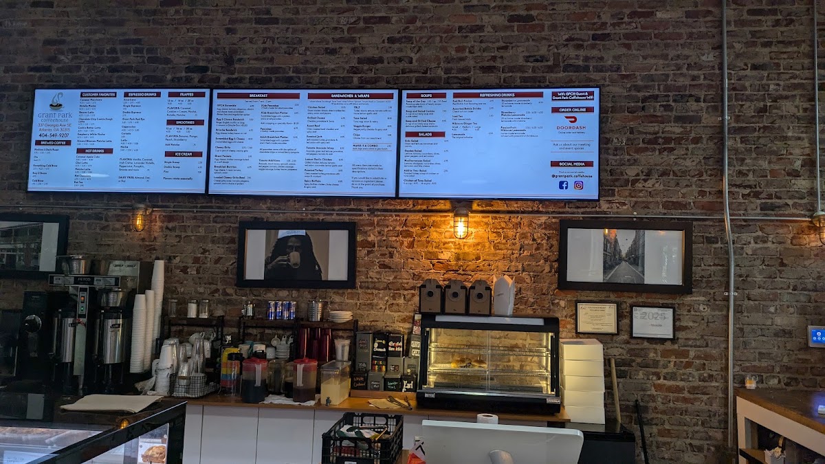 Grant Park Coffee House — café photo 3
