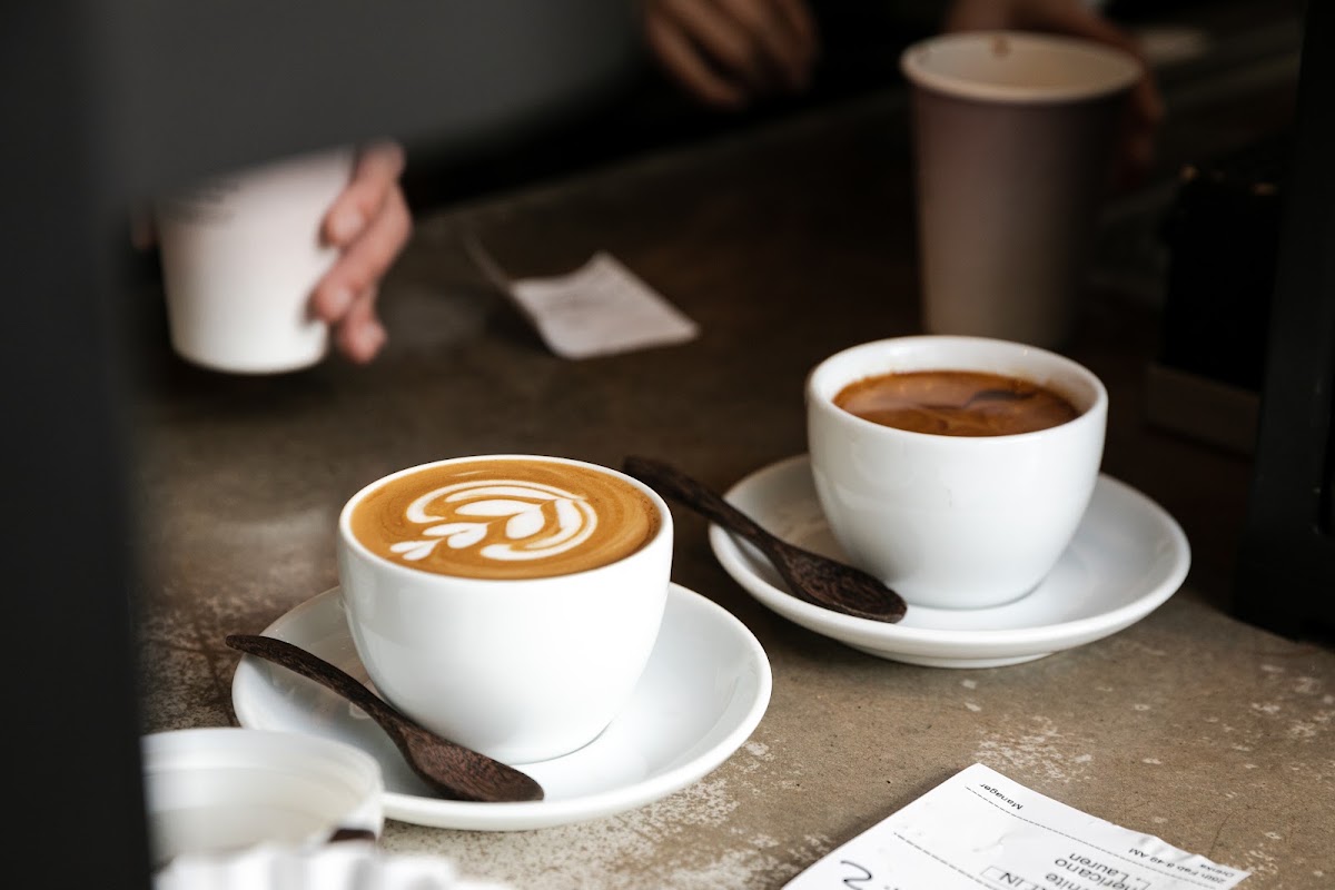 Rosslyn Coffee Queen Victoria Street — café photo 2