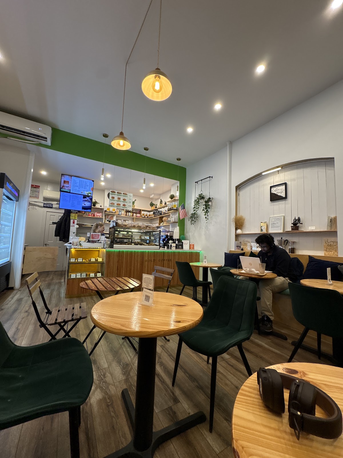 Gold coffee — café photo 5