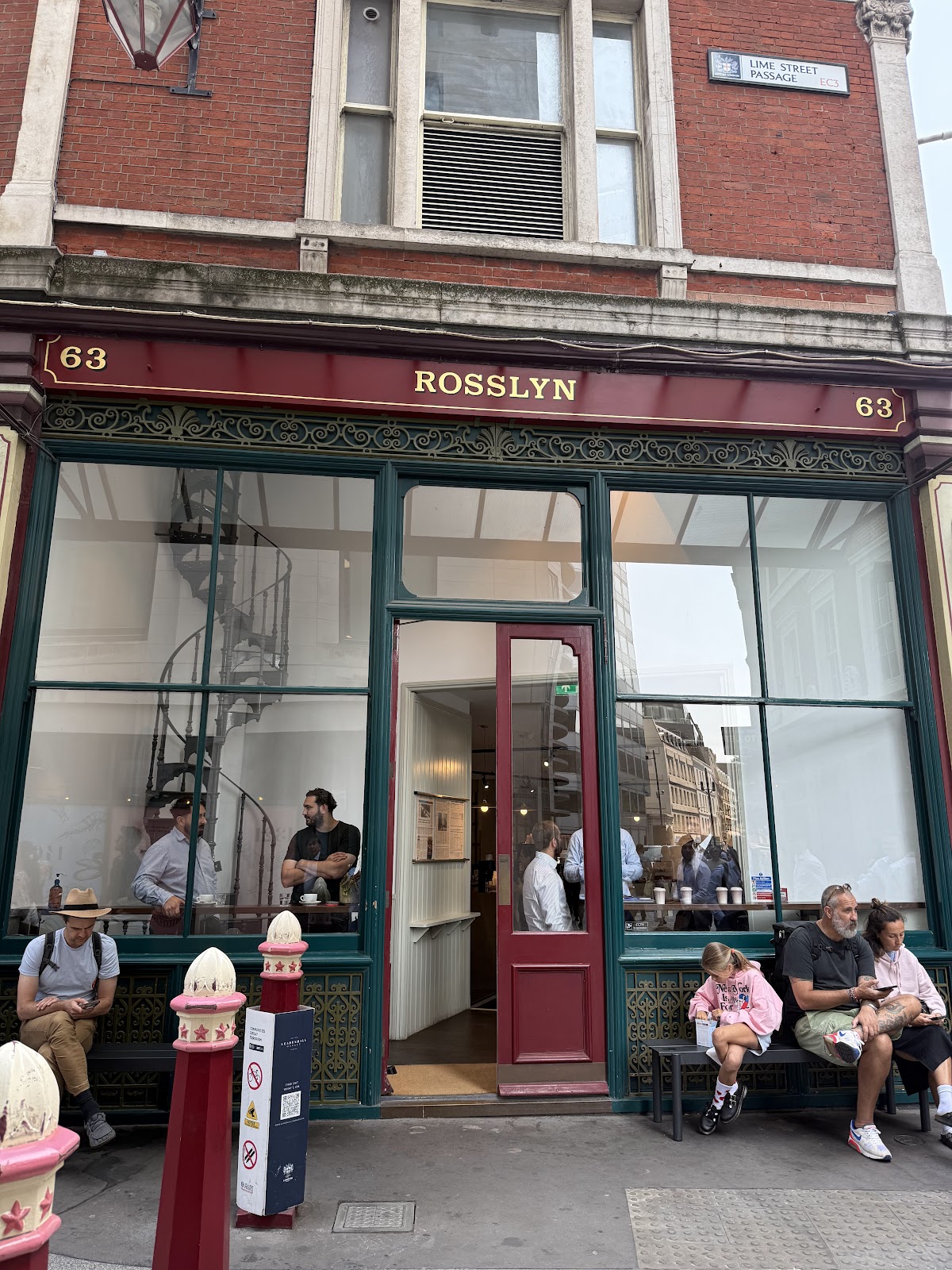 Rosslyn Coffee Leadenhall Market — café photo 6