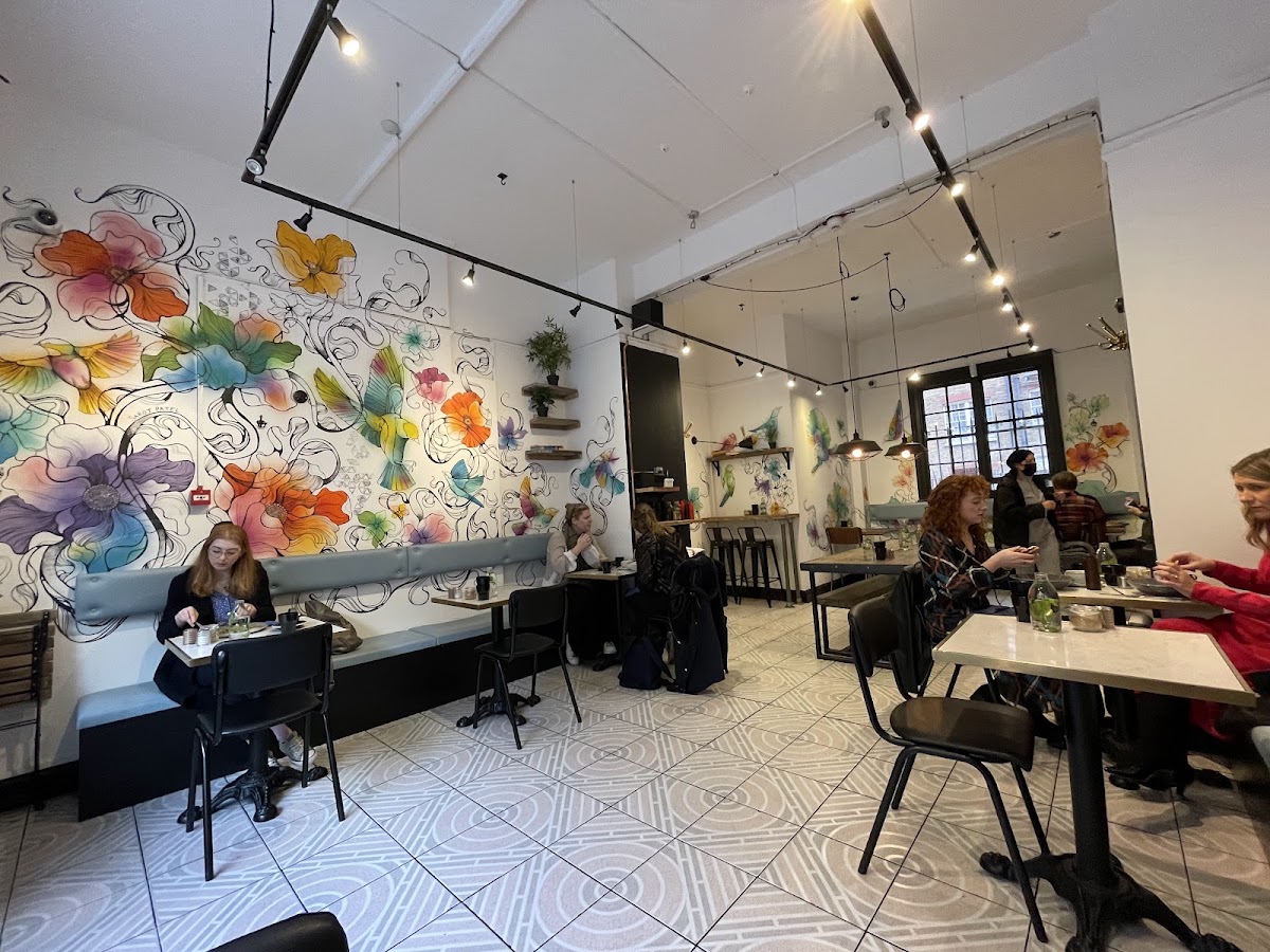 HALFCUP KINGS CROSS — café photo 1