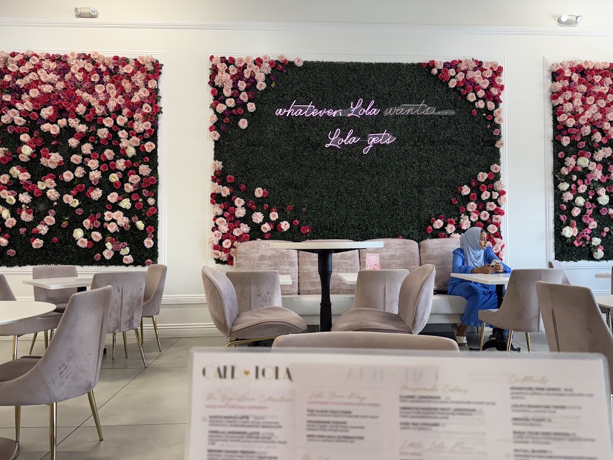 Cafe Lola — café photo 6