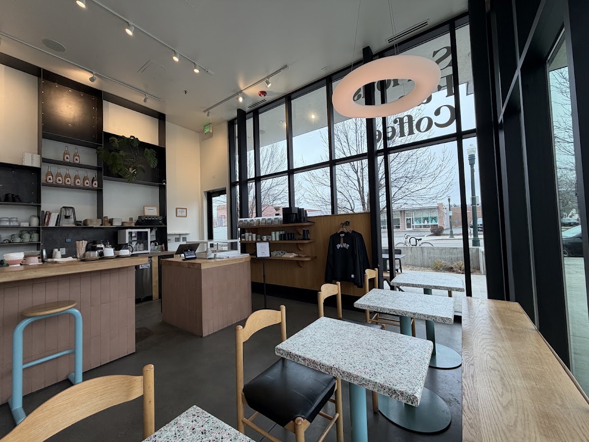 PINE — café photo 2