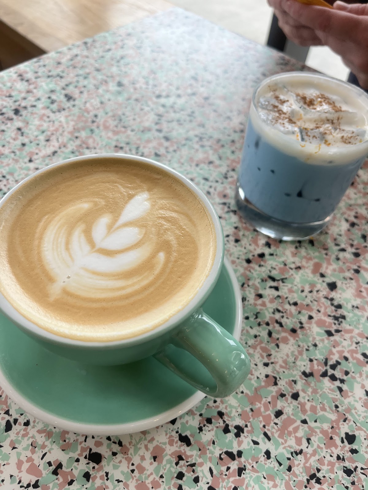 PINE — café photo 5