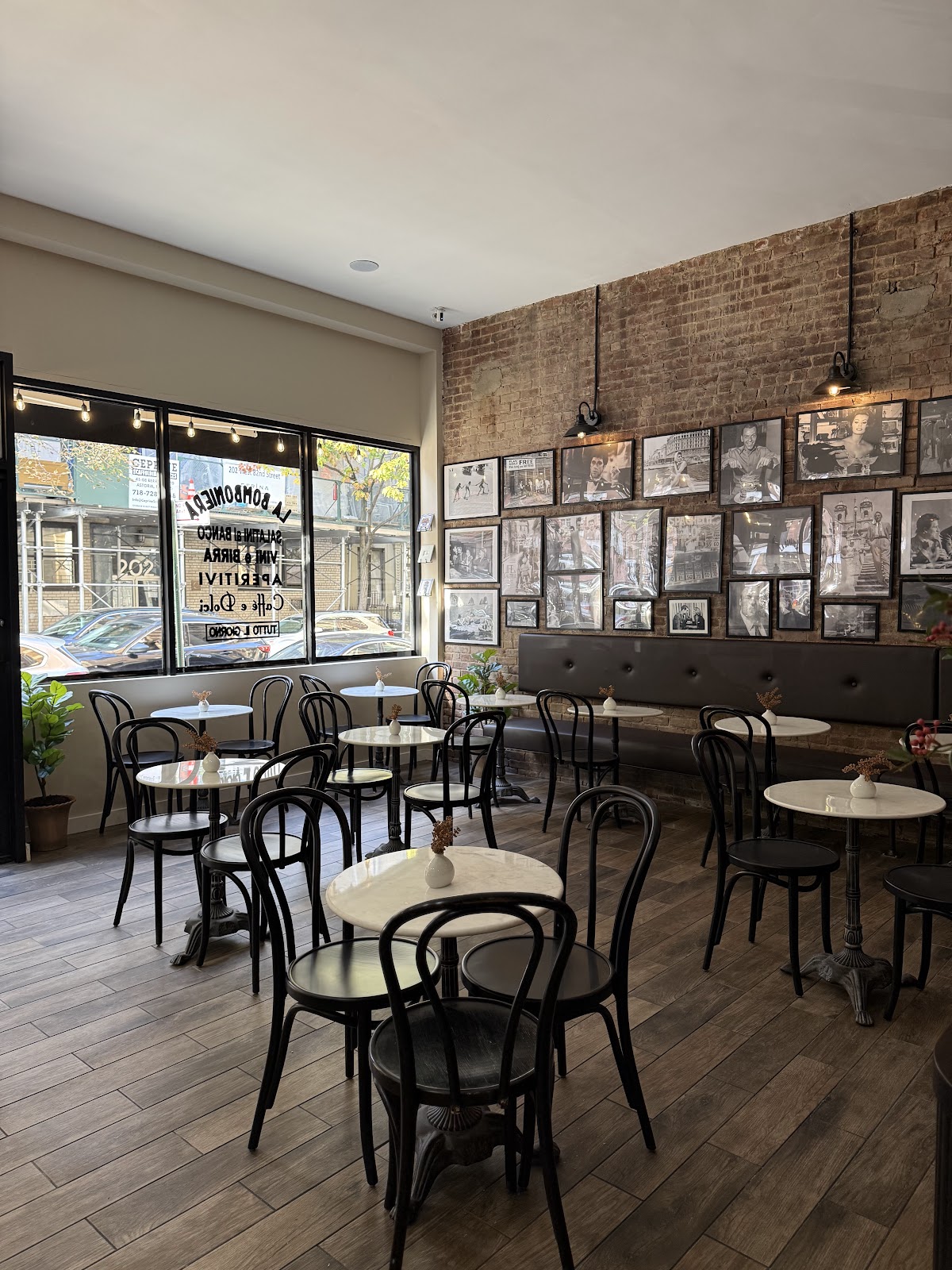La Bomboniera — café photo 4