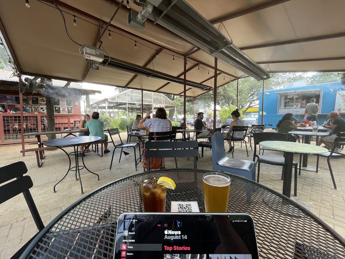 Radio Coffee & Beer — café photo 1