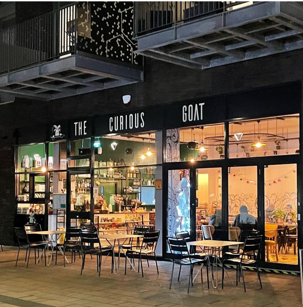 CURIOUS GOAT — café photo 1