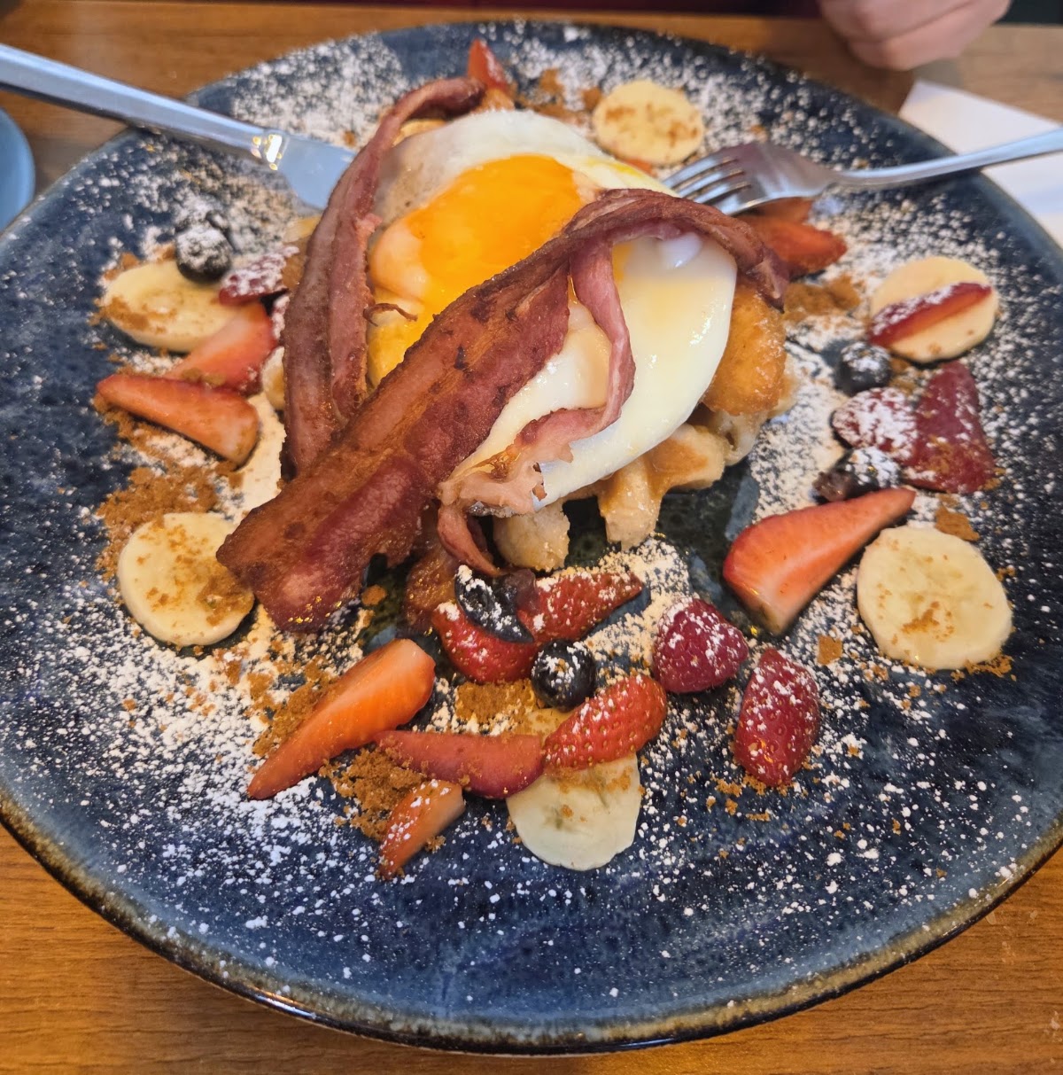 CURIOUS GOAT — café photo 5