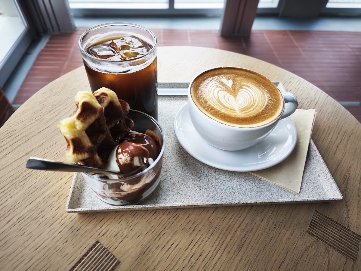 Blue Bottle Coffee Suyeong-gu — café photo 2