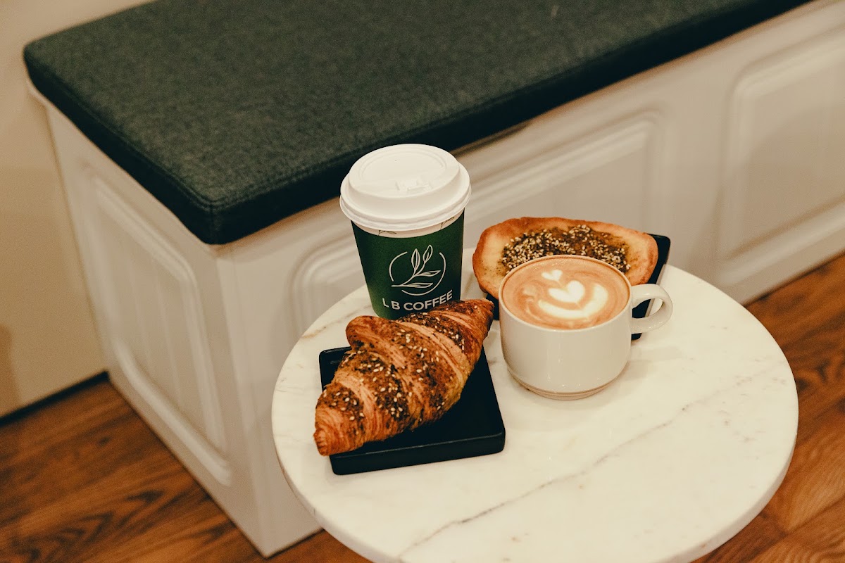 L B Coffee — café photo 2