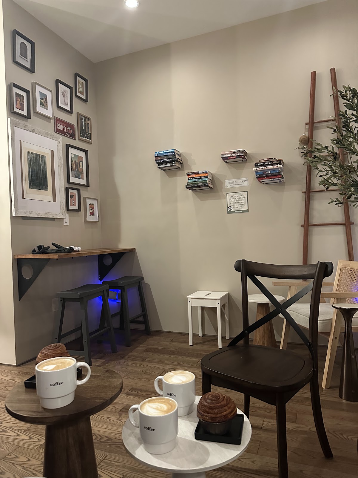 L B Coffee — café photo 5
