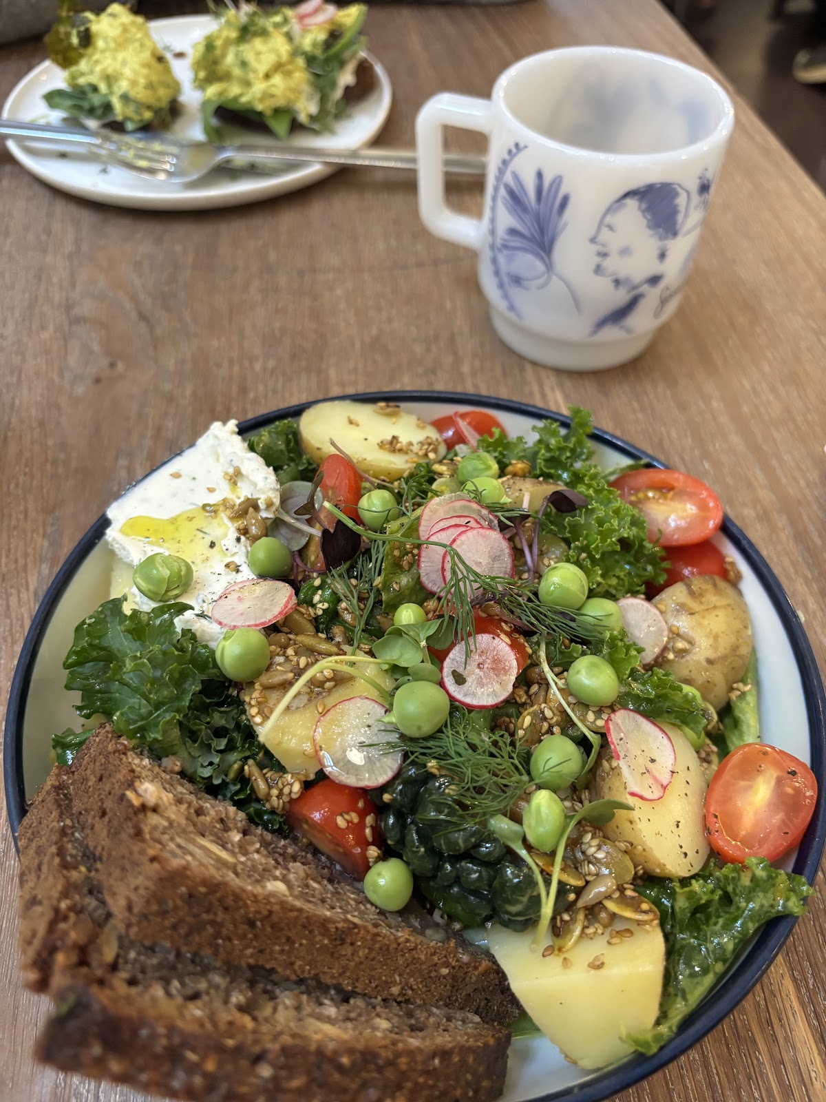 Sonny — café photo 3